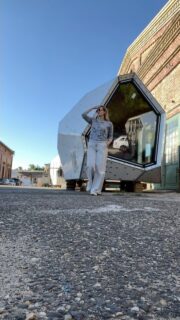 Big news — my concept for an interactive installation has been selected for an art competition taking place during a rave in an abandoned factory in Budapest.

This week, we visited the venue and explored the space together with the organizers, who bring a great energy and vision to the project.

The attic I’m pointing to in the video will be the space for my installation. Right next to it, there will be a live drawing session and a cozy zone with beanbags for the audience to relax and reflect.

The installation is interactive and may even organically shift into a performance — which I find exciting and very much in the spirit of the environment.

More soon as the process unfolds.

#interactiveart #installationart #siteSpecific #contemporaryart #newmediaart #budapestartscene #artandtechnology #creativeprocess #artinstallation #performanceart #experimentalart #artandspace